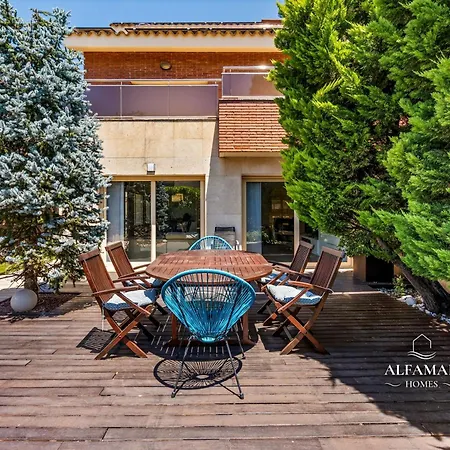 Serenia House - Modern Retreat In Fenals With Pool *